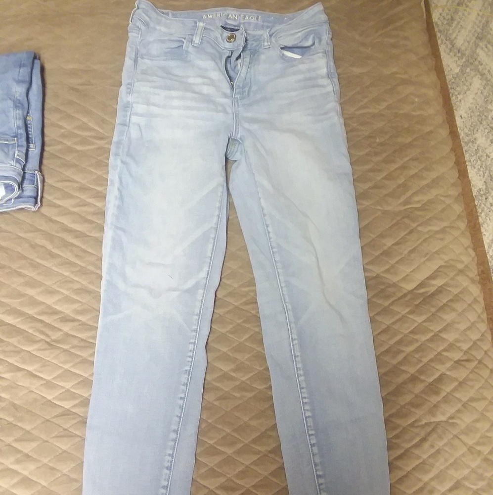 Jean's - Picture 1 of 2